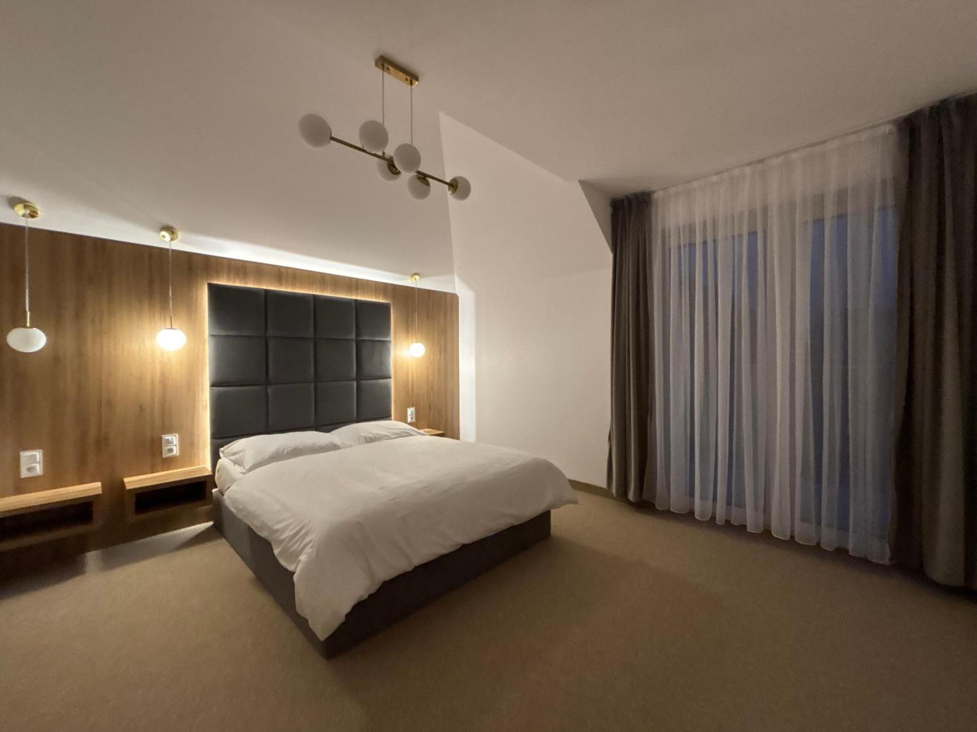 Resort Eden - Domki, Pokoje, Apartamenty Jastrzębia Góra Екстериор снимка