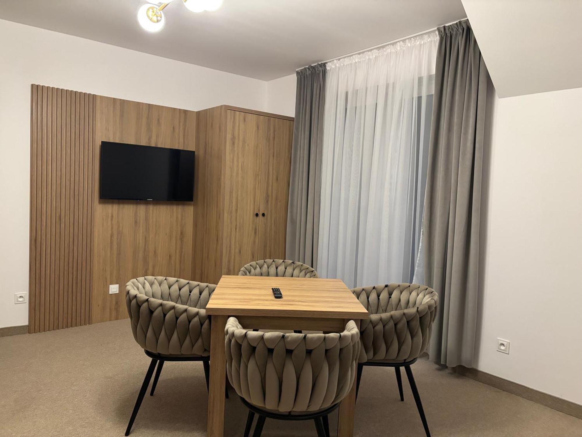 Resort Eden - Domki, Pokoje, Apartamenty Jastrzębia Góra Екстериор снимка