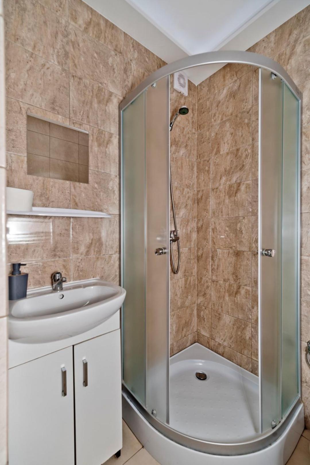 Resort Eden - Domki, Pokoje, Apartamenty Jastrzębia Góra Екстериор снимка